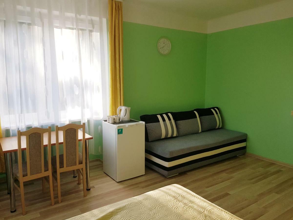 Neringa Guest House Palanga Exterior foto